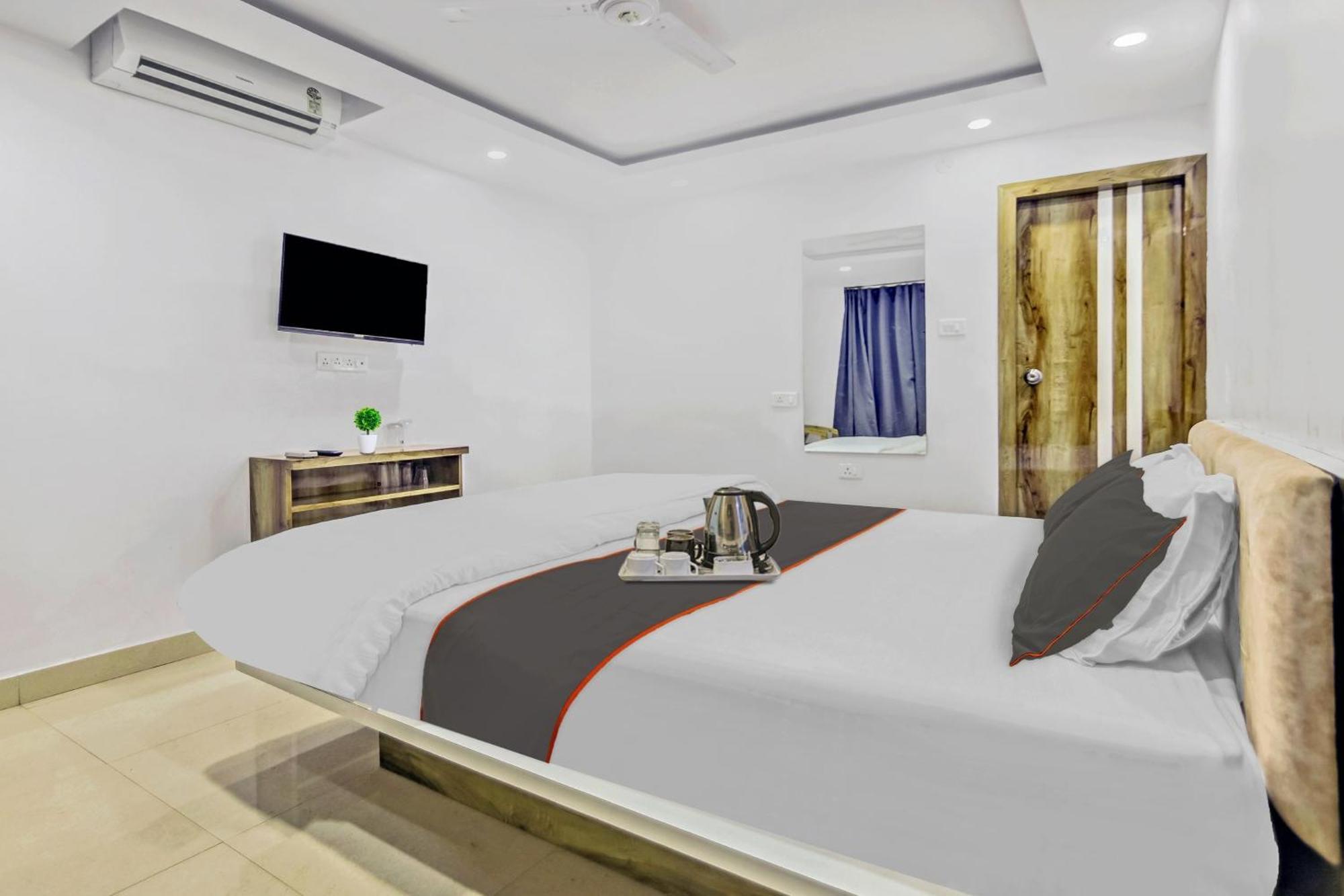 Capital O The Jumar Hotel Silwai Exterior photo
